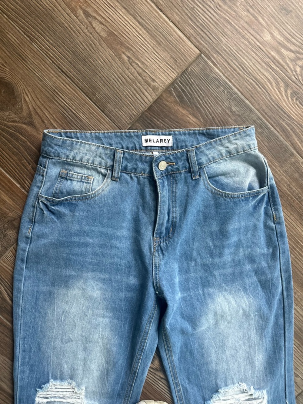 Light Blue Distressed Wide-Leg High-Rise Jeans for Women - Picture 11 of 13
